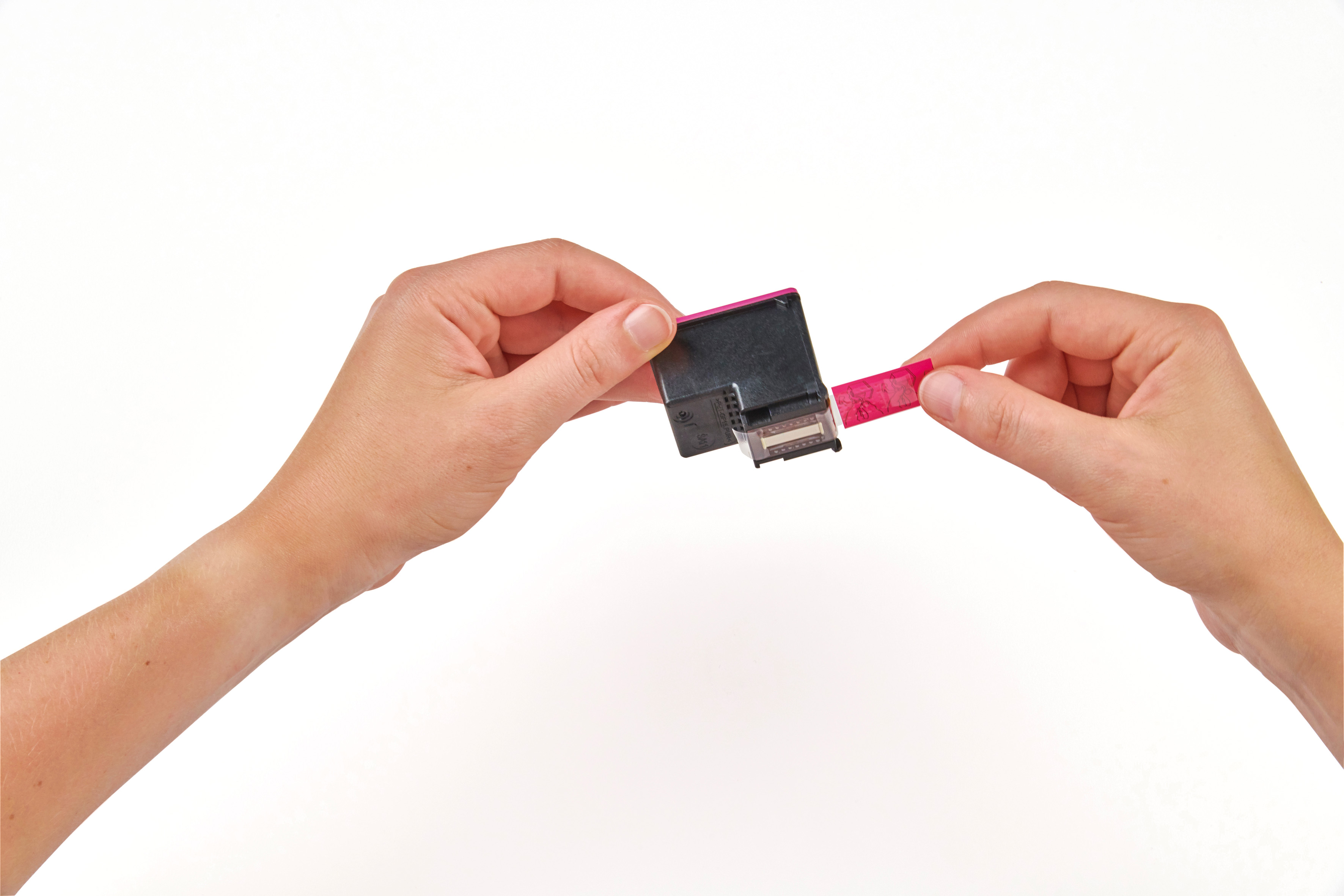 go_cartridge_remove_film.jpg